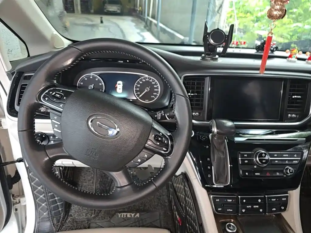 GAC Motor Trumpchi M8 — фото 11