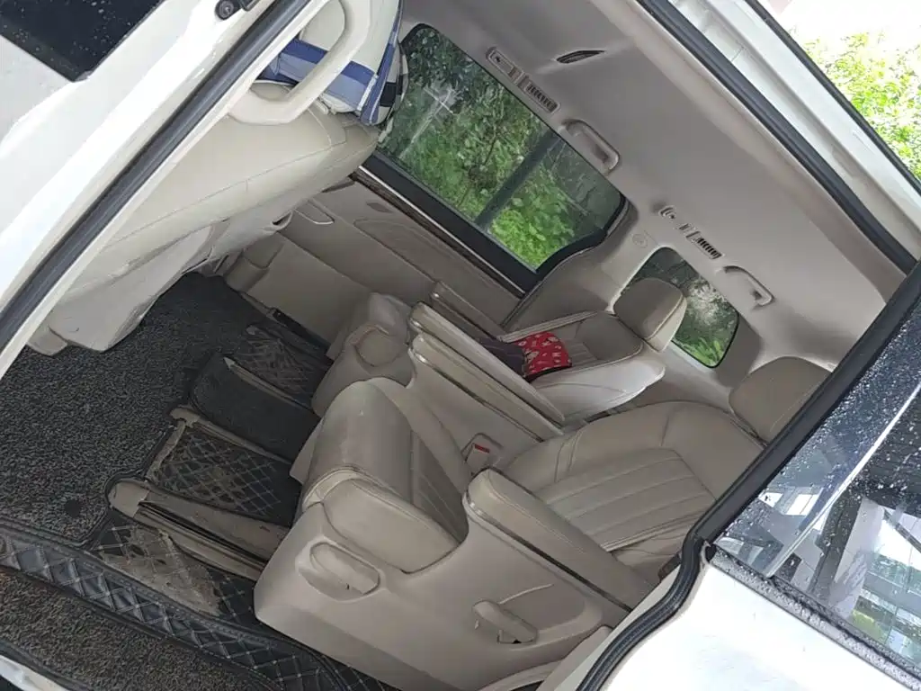 GAC Motor Trumpchi M8 — фото 17