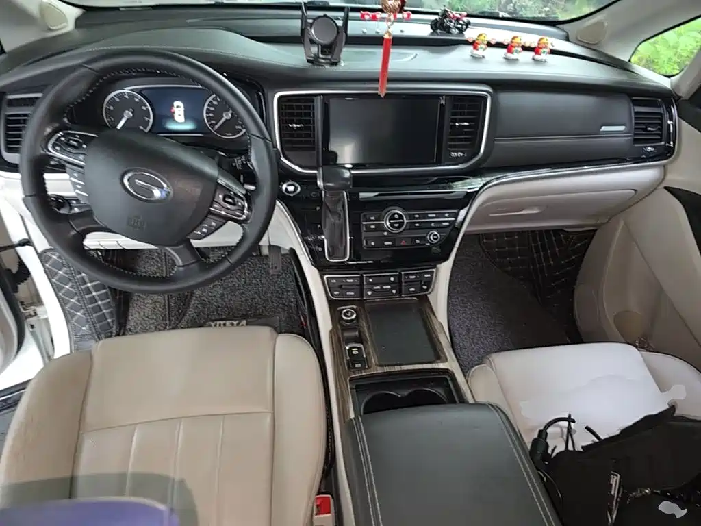 GAC Motor Trumpchi M8 — фото 10