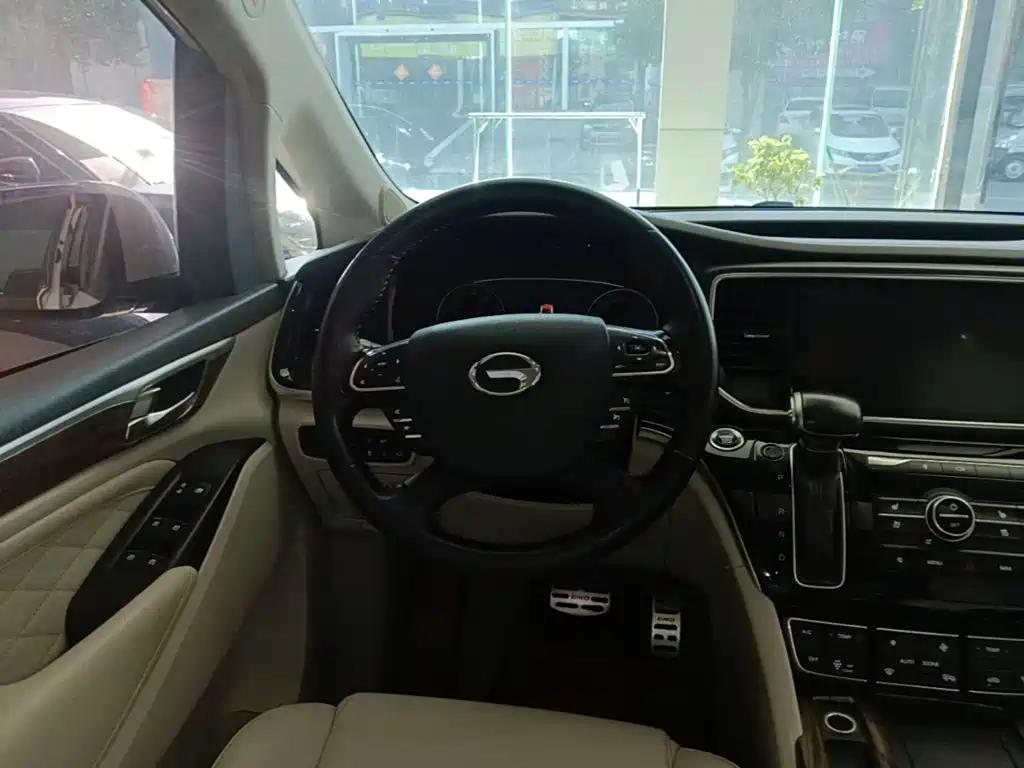 GAC Motor Trumpchi M8 — фото 11