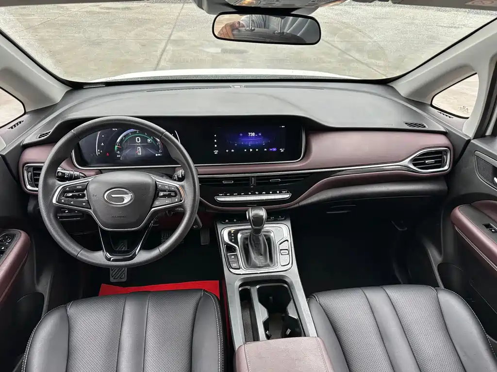GAC Motor Trumpchi M6 — фото 17