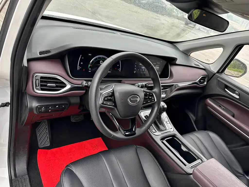 GAC Motor Trumpchi M6 — фото 10
