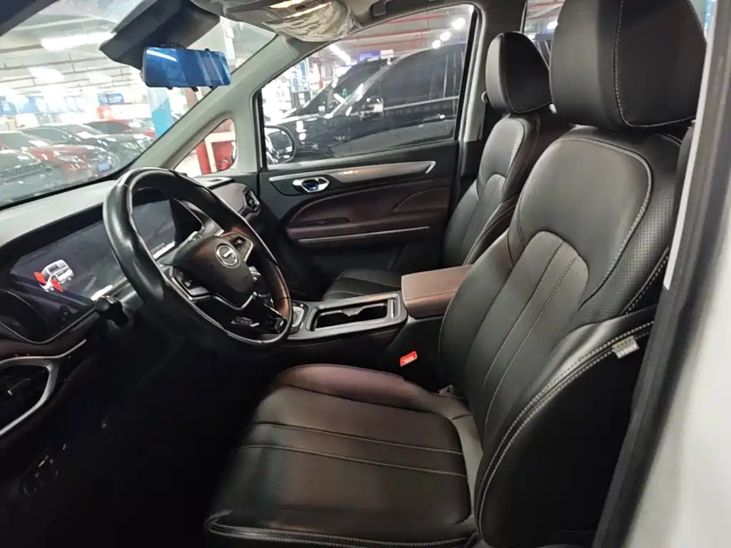 GAC Motor Trumpchi M6 — фото 15