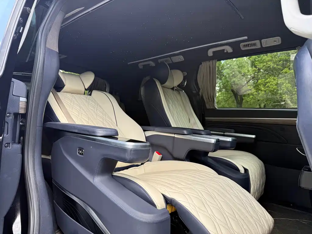GAC Motor Trumpchi M8 — фото 11