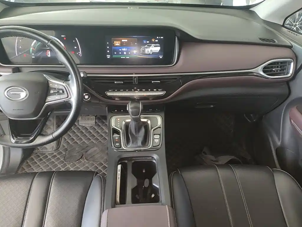 GAC Motor Trumpchi M6 — фото 13