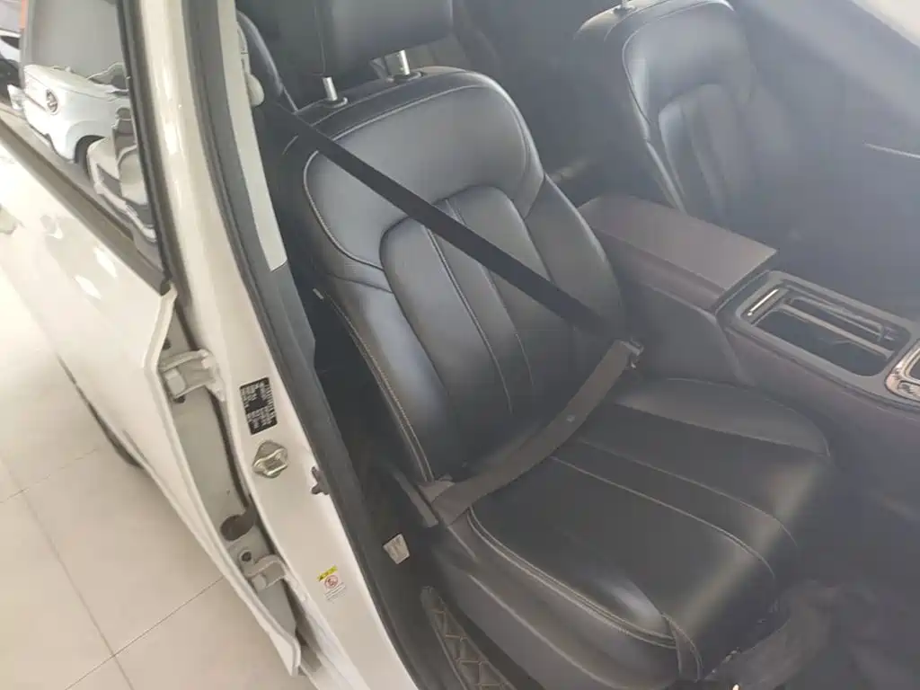 GAC Motor Trumpchi M6 — фото 25