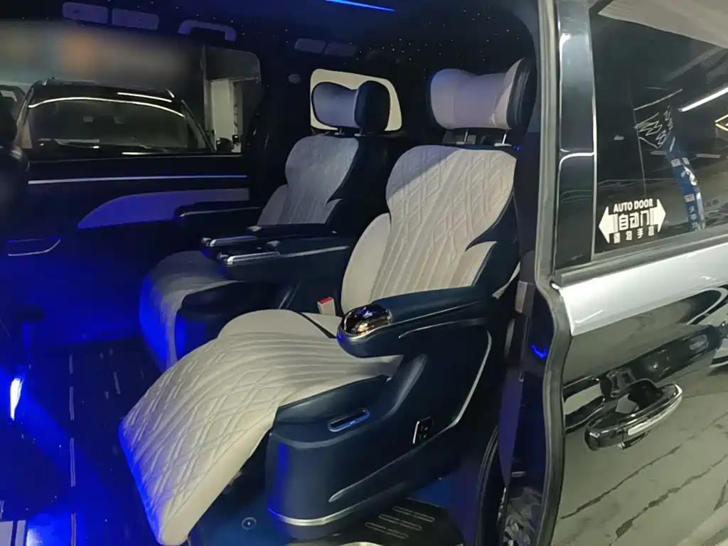 GAC Motor Trumpchi M8 — фото 17