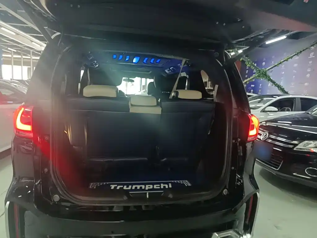 GAC Motor Trumpchi M8 — фото 19