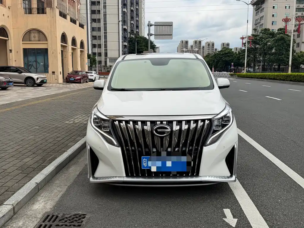 GAC Motor Trumpchi M8 — фото 2
