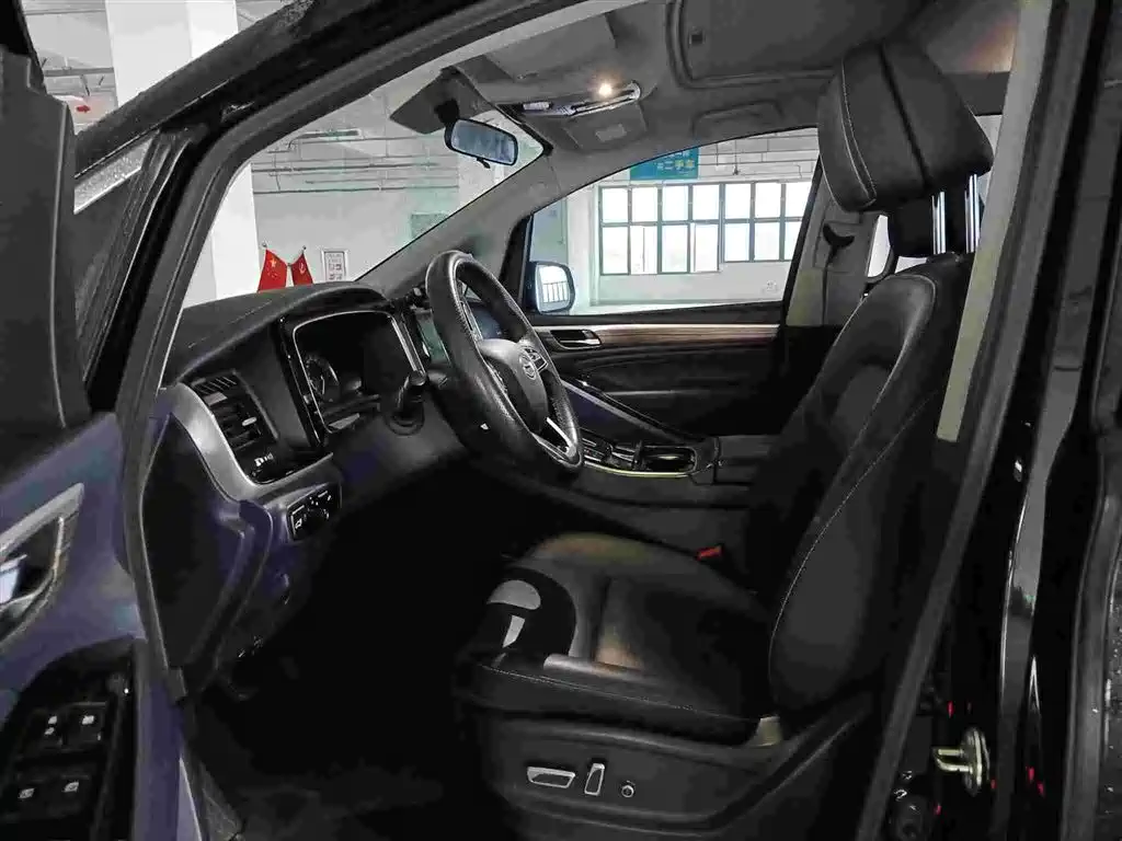 GAC Motor Trumpchi M8 — фото 8