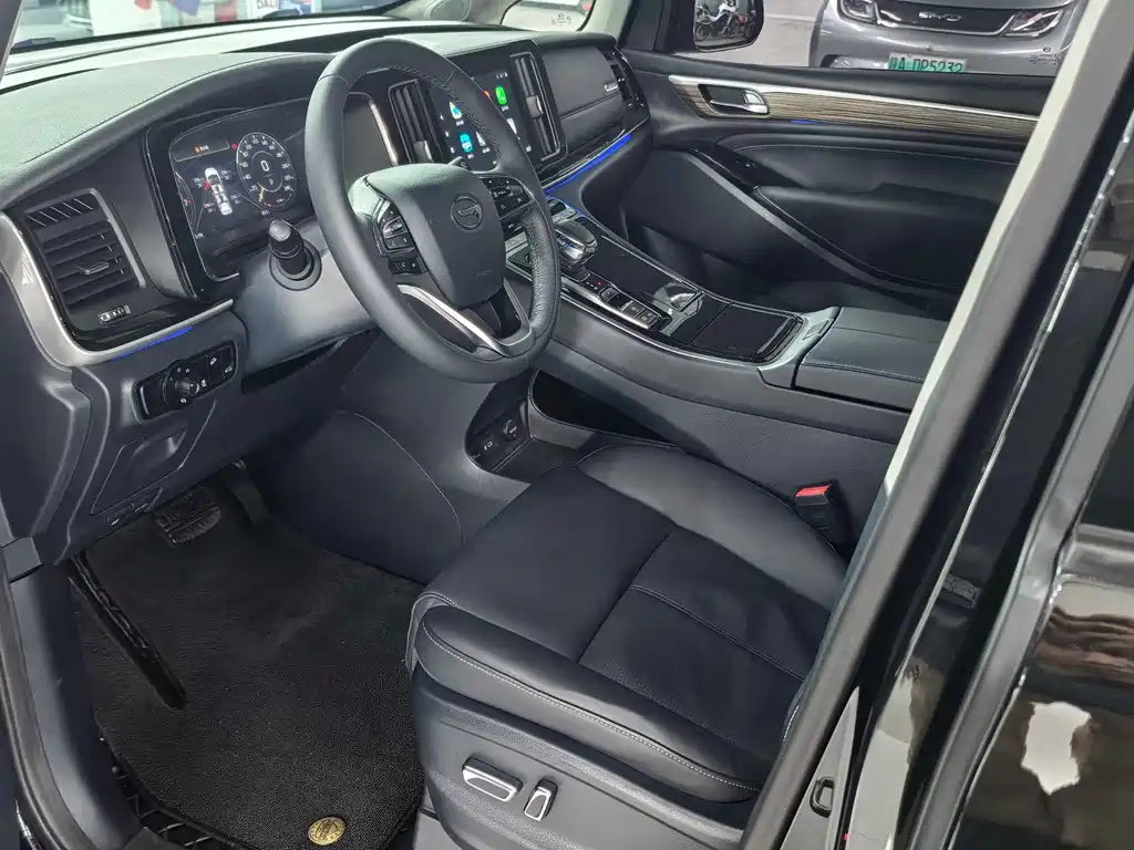 GAC Motor Trumpchi M8 — фото 10