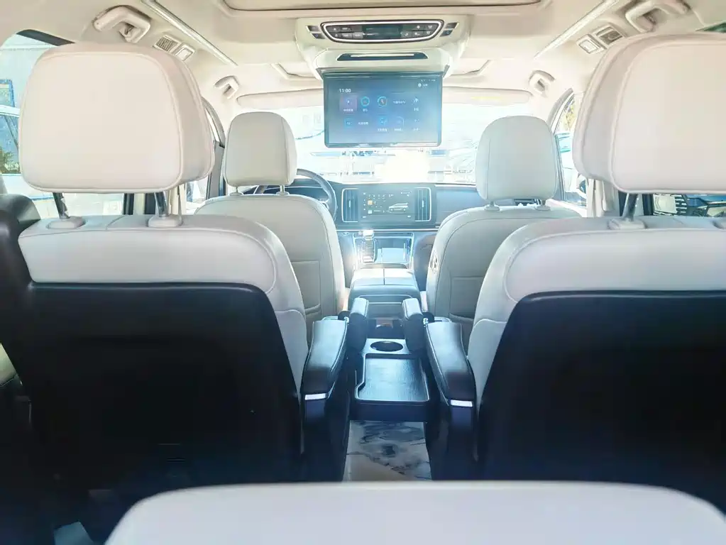 GAC Motor Trumpchi M8 — фото 10