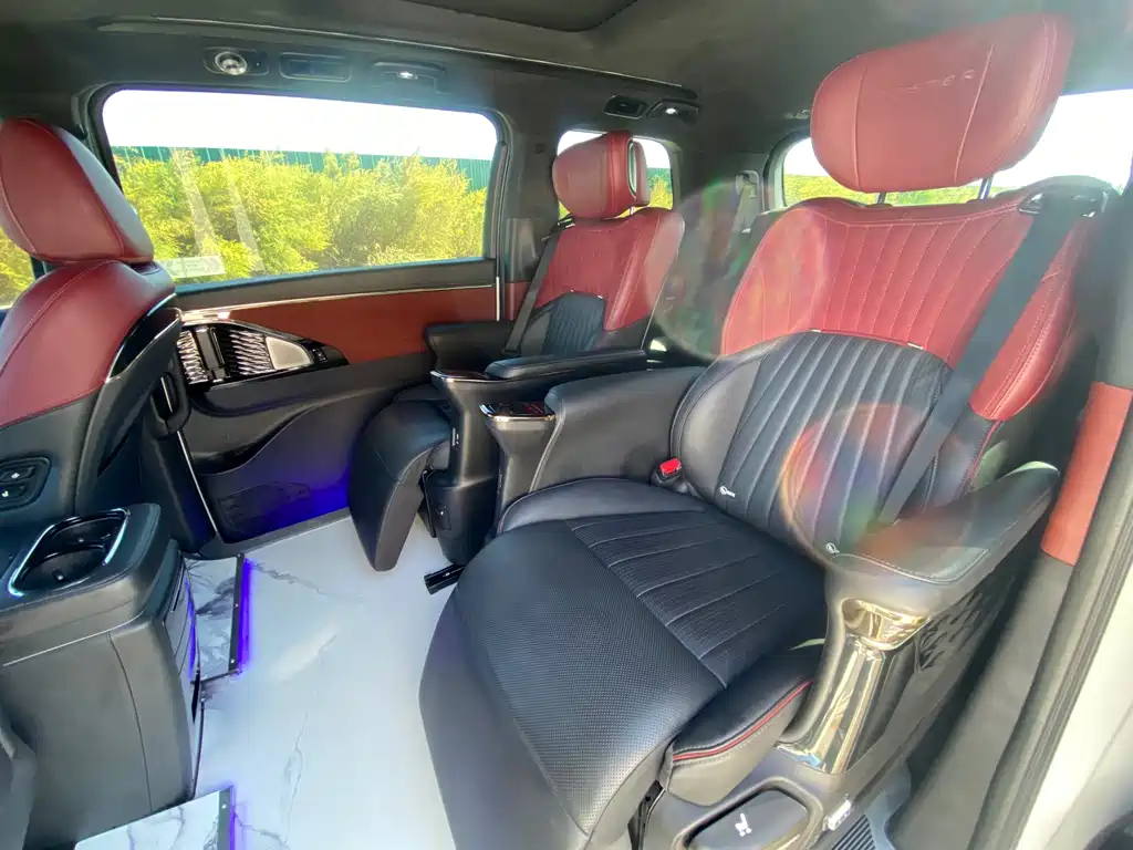 GAC Motor Trumpchi M8 — фото 8