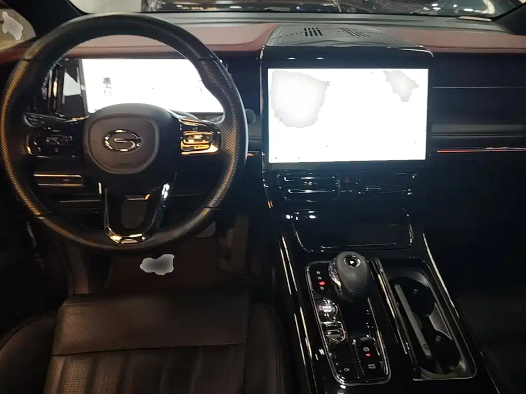 GAC Motor Trumpchi M8 — фото 10