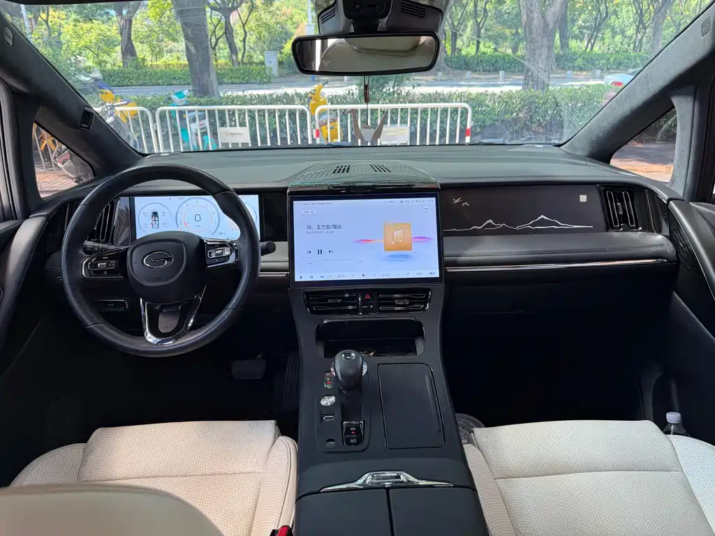 GAC Motor Trumpchi M8 — фото 3