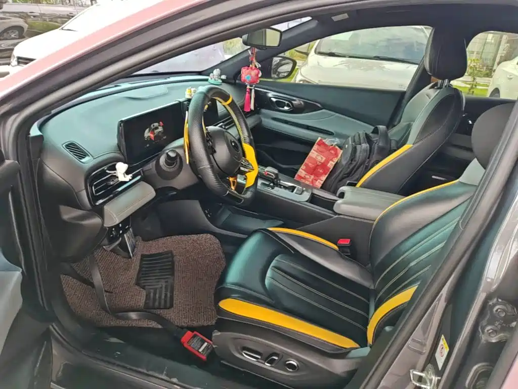 GAC Motor Shadow Leopard — фото 15