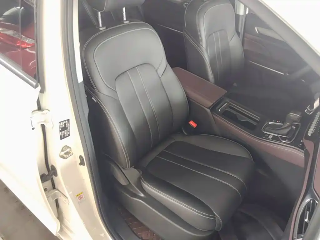 GAC Motor Trumpchi M6 — фото 25