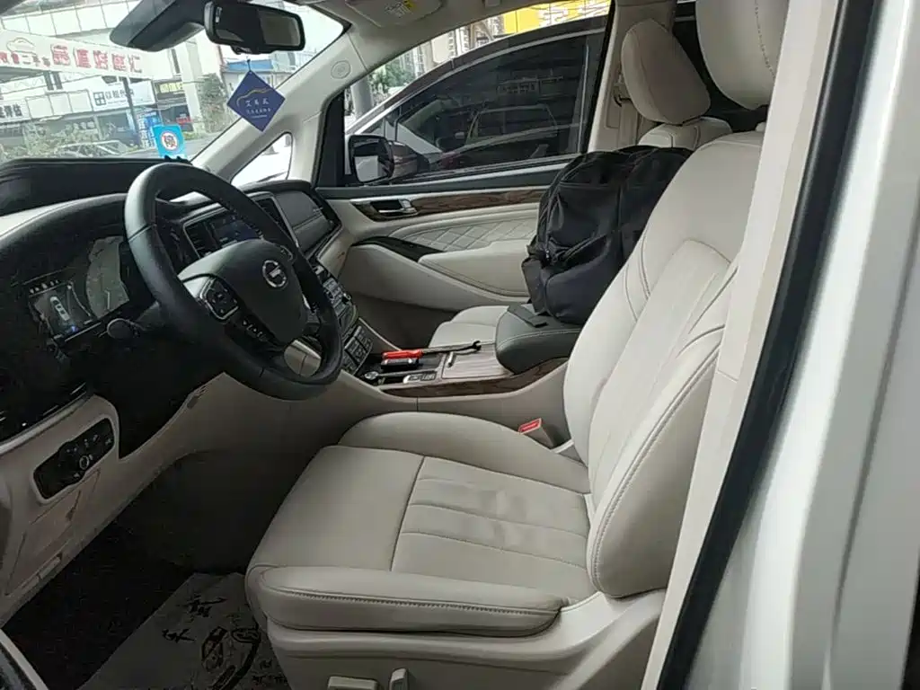 GAC Motor Trumpchi M8 — фото 15