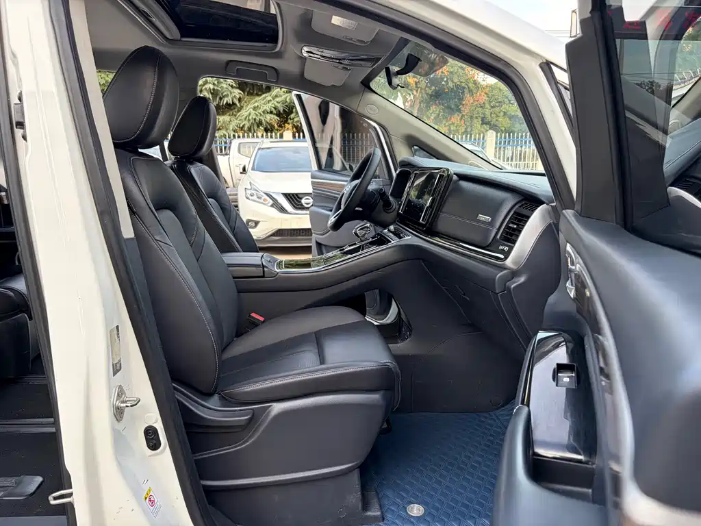 GAC Motor Trumpchi M8 — фото 6