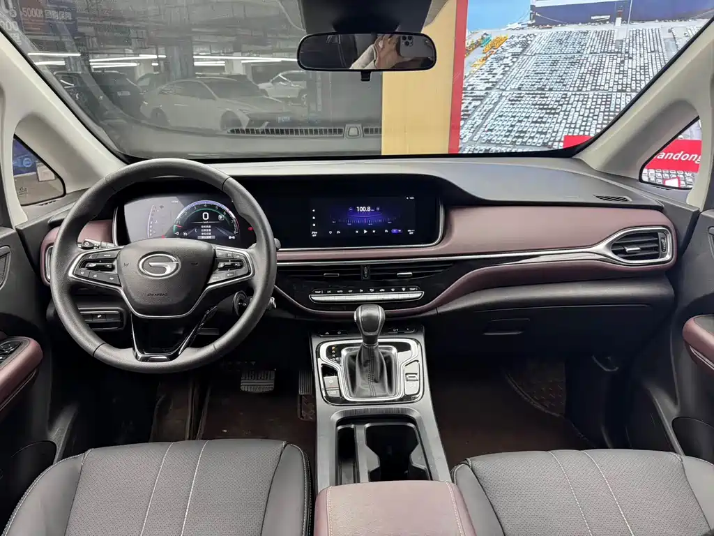GAC Motor Trumpchi M6 — фото 15