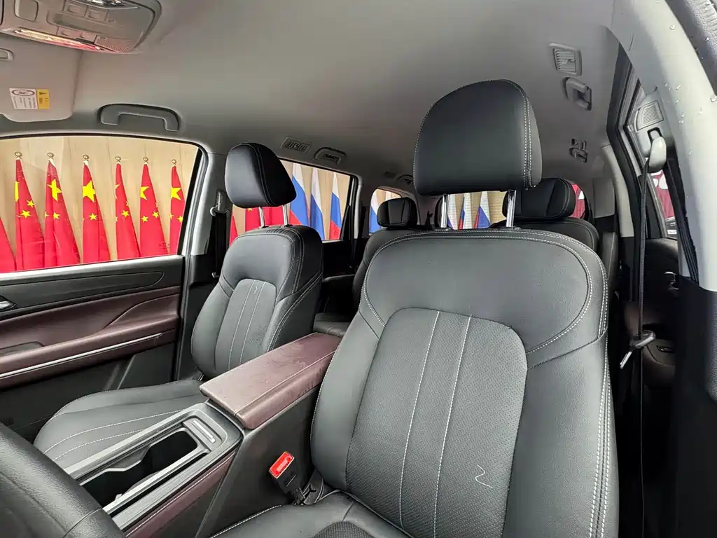 GAC Motor Trumpchi M6 — фото 8