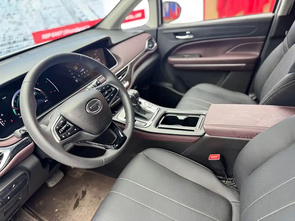 GAC Motor Trumpchi M6 — фото 10
