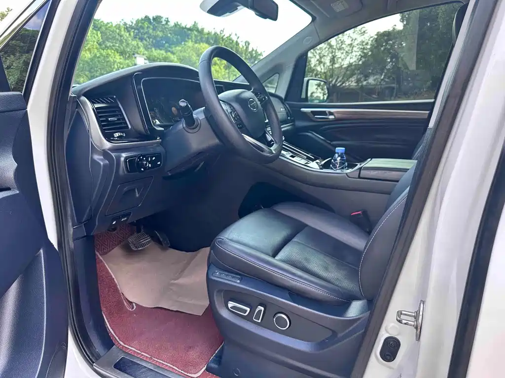 GAC Motor Trumpchi M8 — фото 8