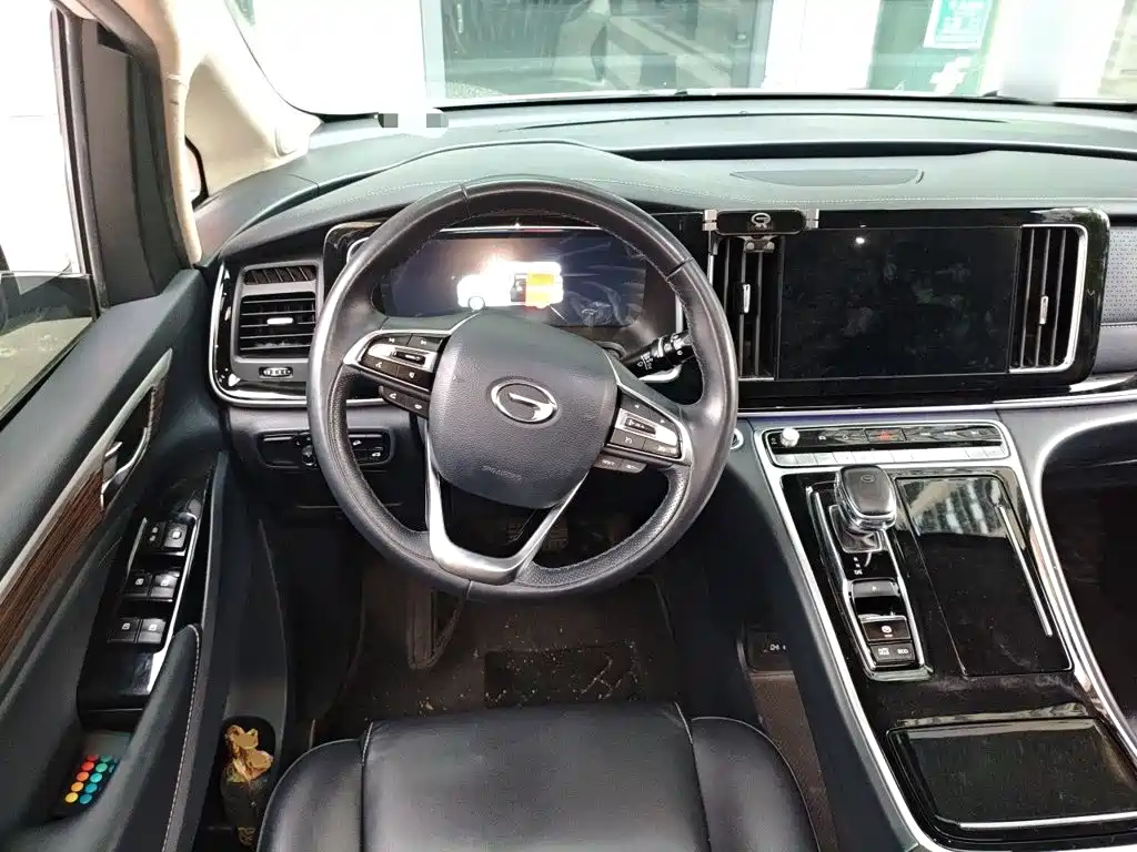 GAC Motor Trumpchi M8 — фото 11