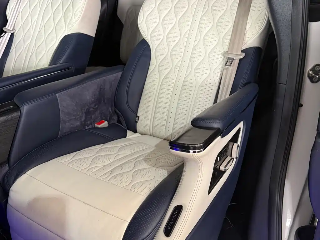 GAC Motor Trumpchi M8 — фото 19