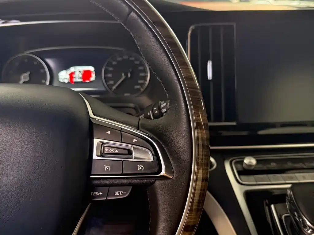 GAC Motor Trumpchi M8 — фото 20