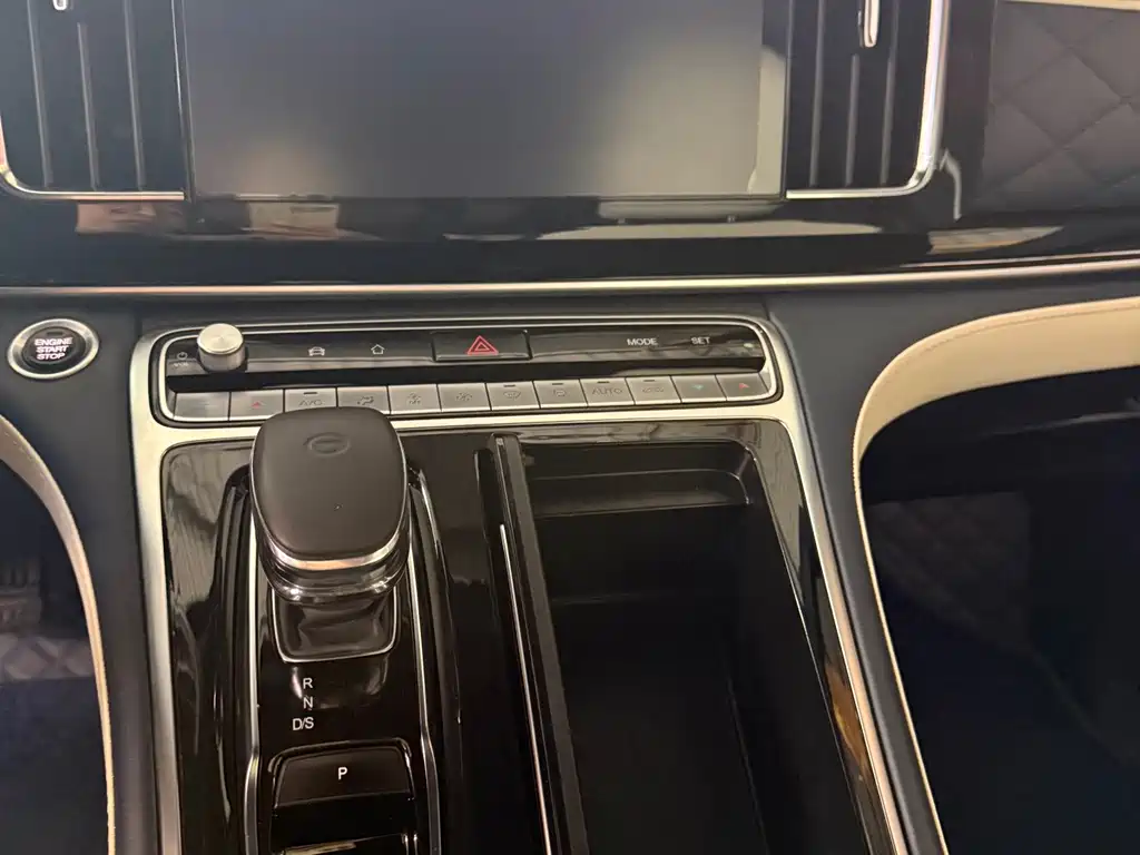 GAC Motor Trumpchi M8 — фото 21