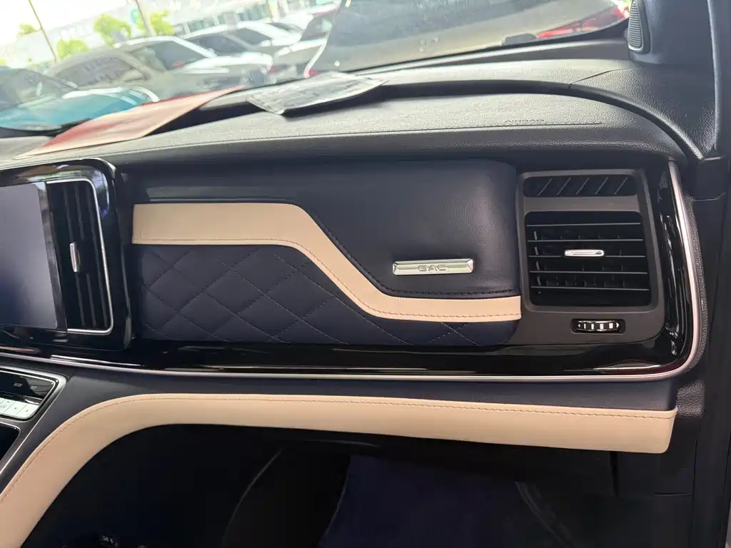 GAC Motor Trumpchi M8 — фото 25