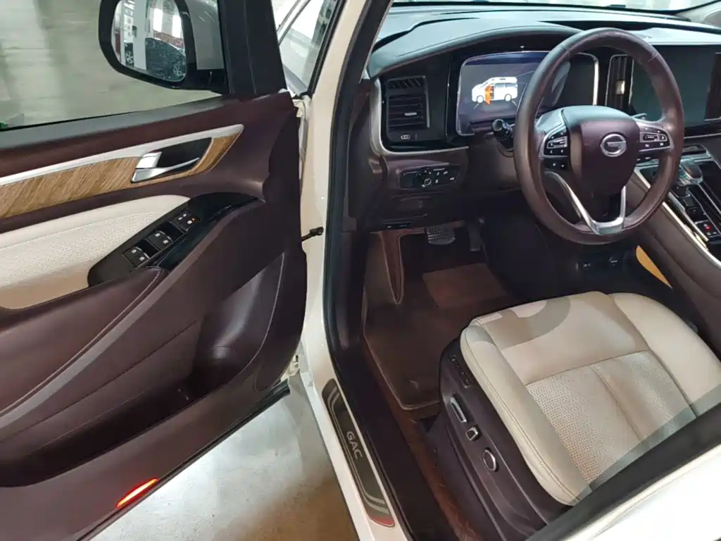 GAC Motor Trumpchi M8 — фото 16