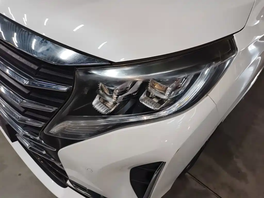 GAC Motor Trumpchi M8 — фото 24