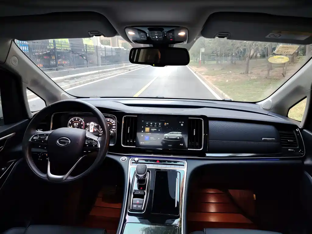 GAC Motor Trumpchi M8 — фото 11