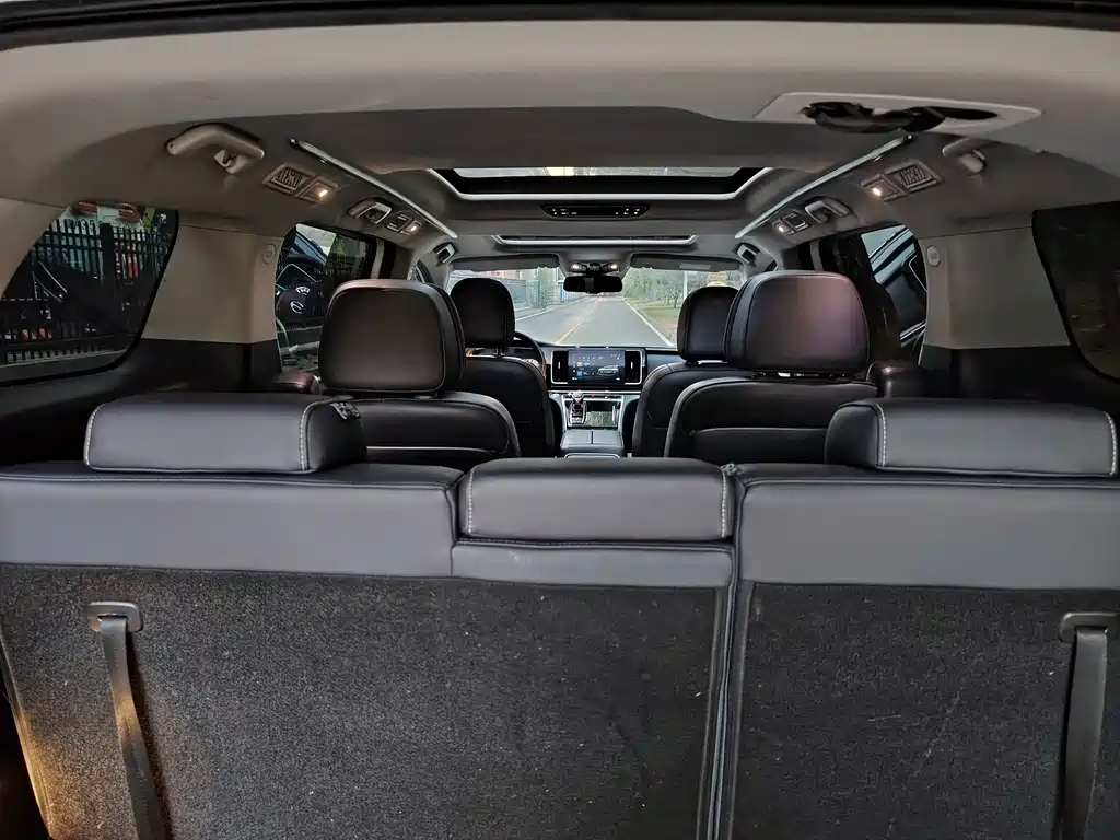 GAC Motor Trumpchi M8 — фото 14
