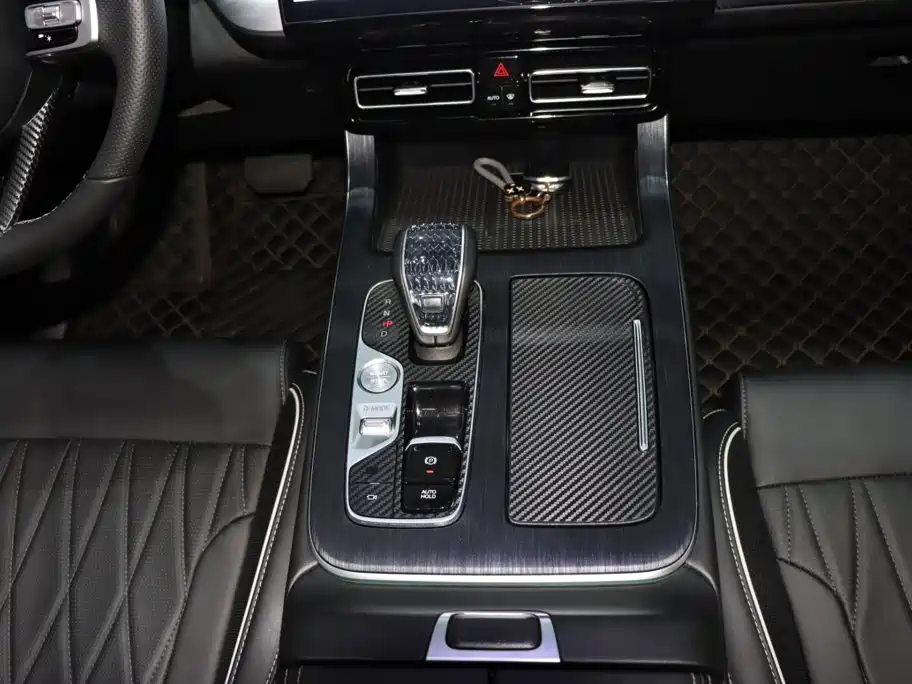 GAC Motor Trumpchi GS8 — фото 15