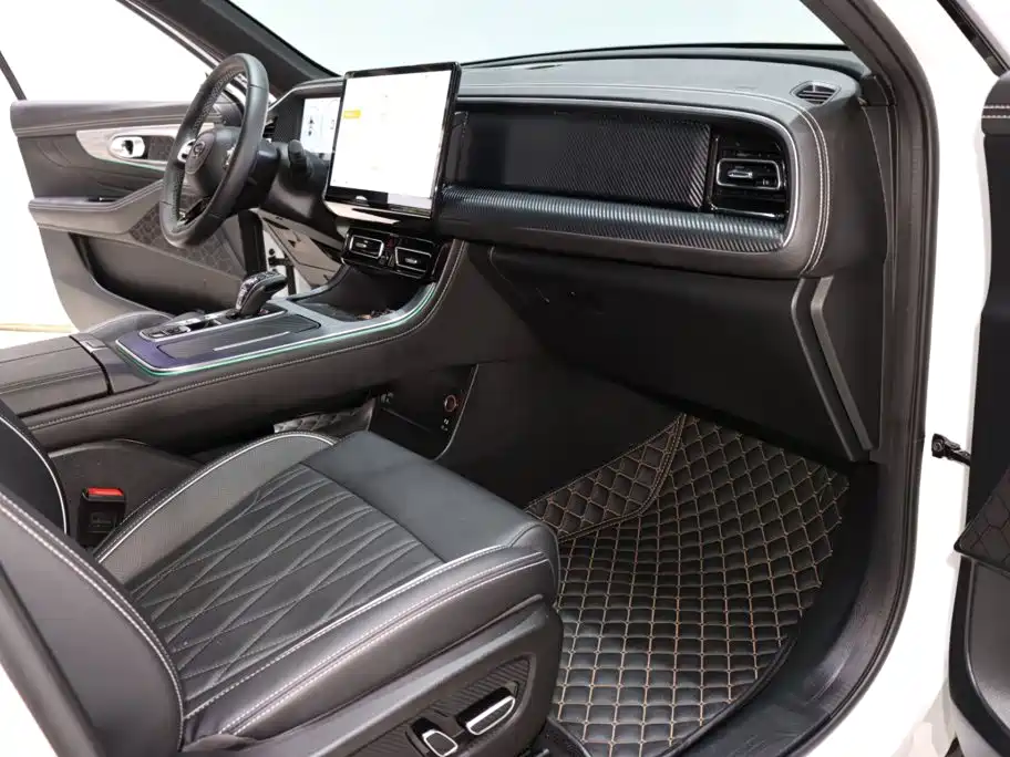 GAC Motor Trumpchi GS8 — фото 8