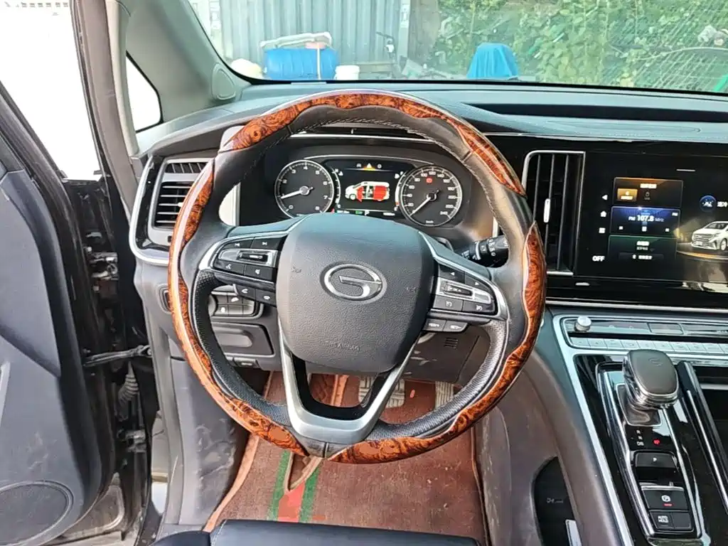 GAC Motor Trumpchi M8 — фото 11