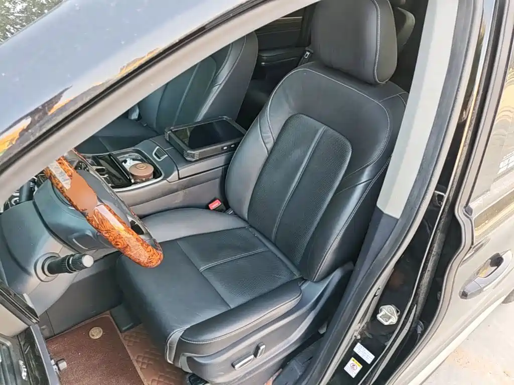 GAC Motor Trumpchi M8 — фото 15
