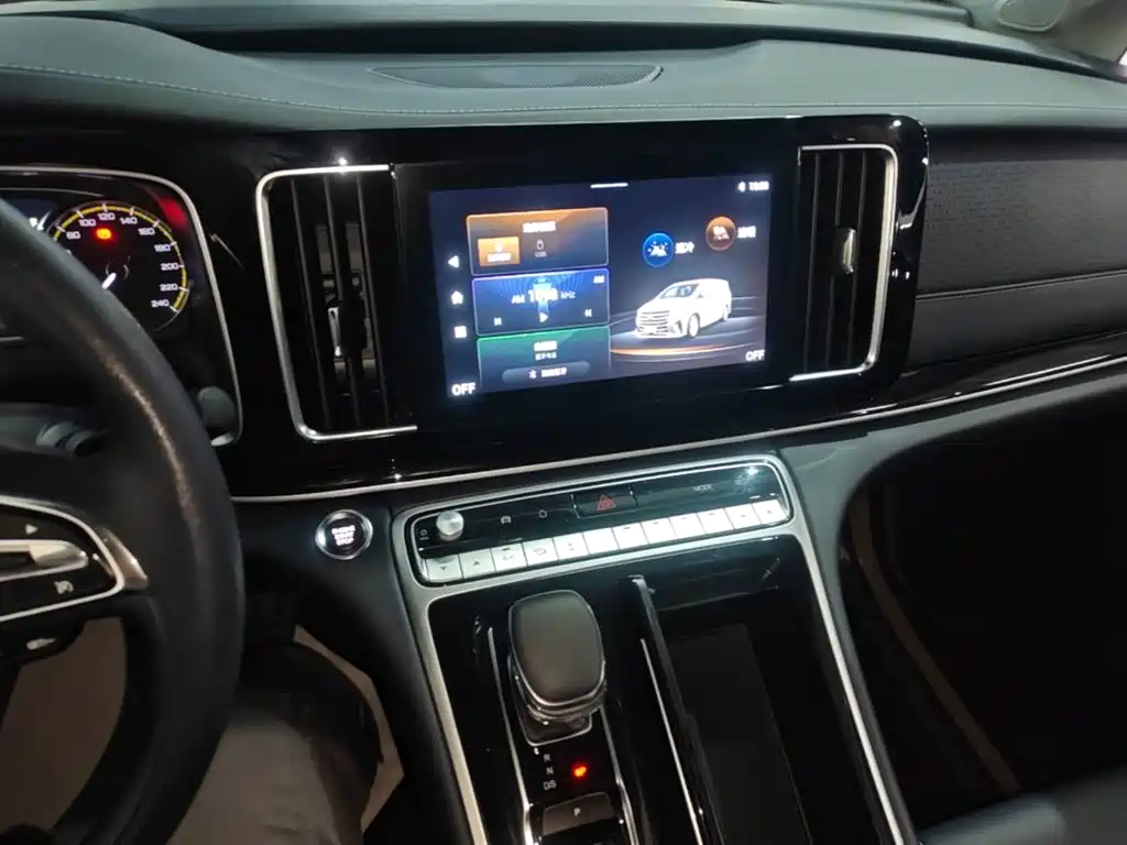 GAC Motor Trumpchi M8 — фото 13