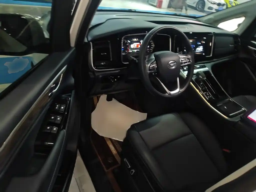 GAC Motor Trumpchi M8 — фото 16