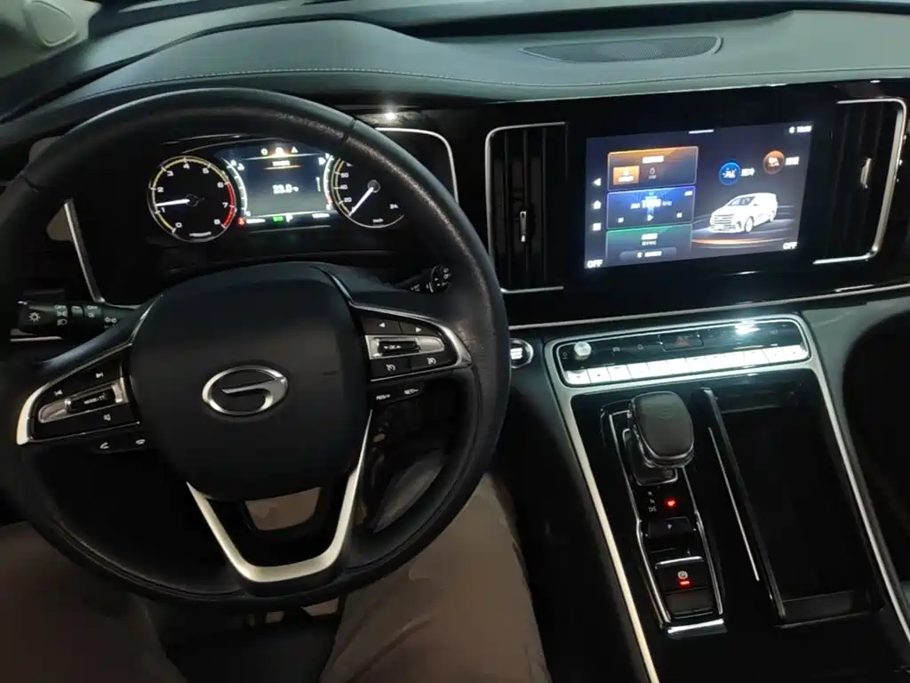GAC Motor Trumpchi M8 — фото 10