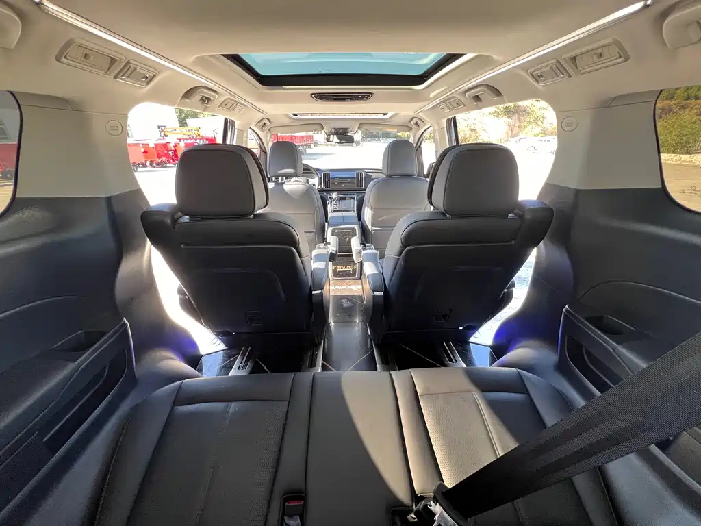 GAC Motor Trumpchi M8 — фото 17