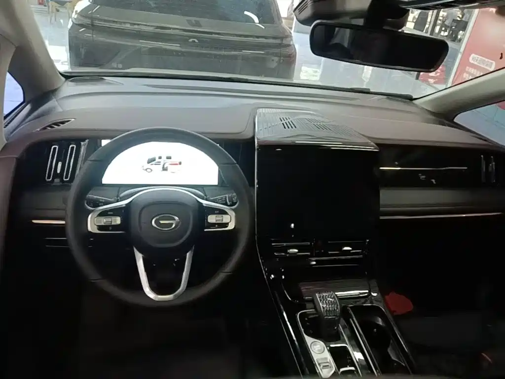 GAC Motor Trumpchi M8 — фото 10