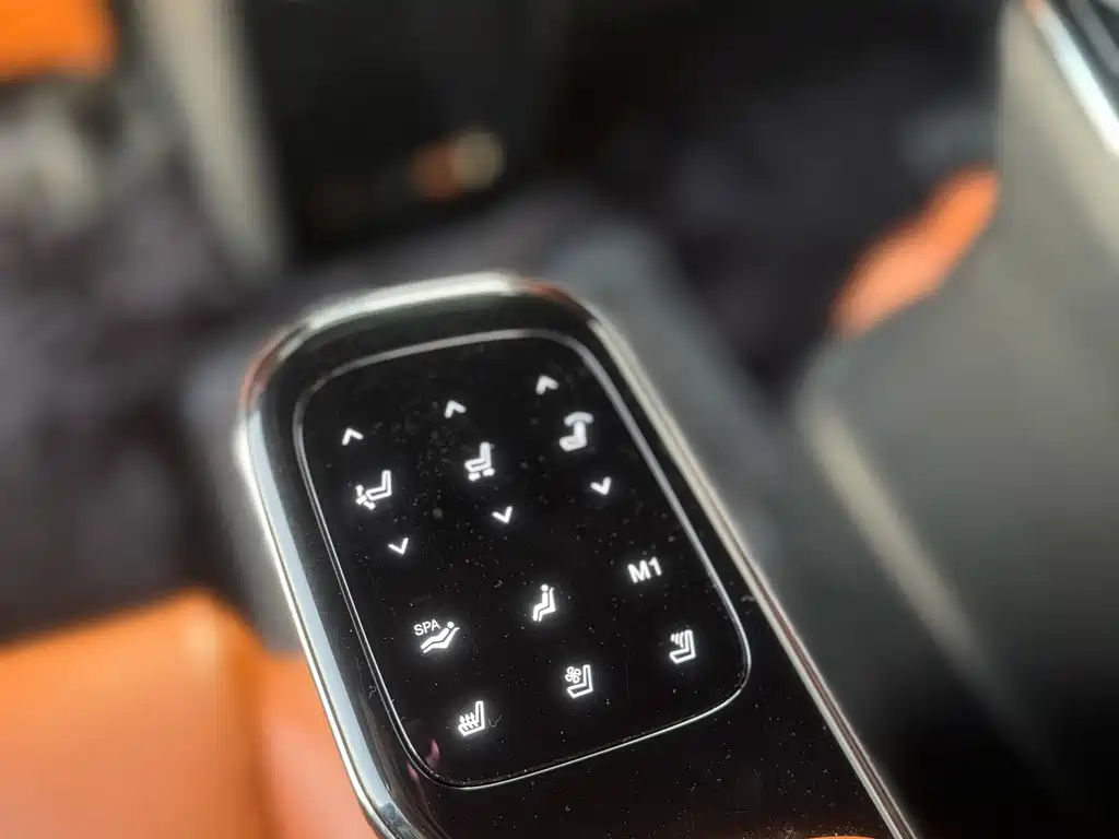 GAC Motor Trumpchi E9 — фото 15