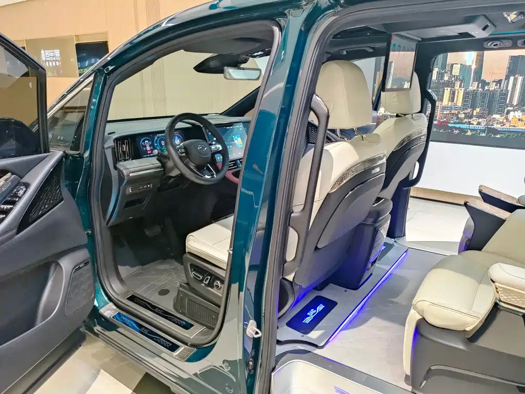 GAC Motor Trumpchi E9 — фото 13