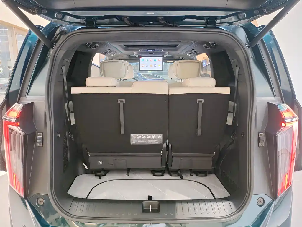 GAC Motor Trumpchi E9 — фото 16