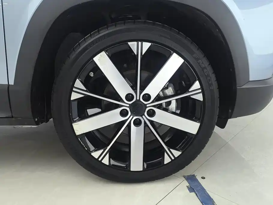 Geely Icon — фото 6