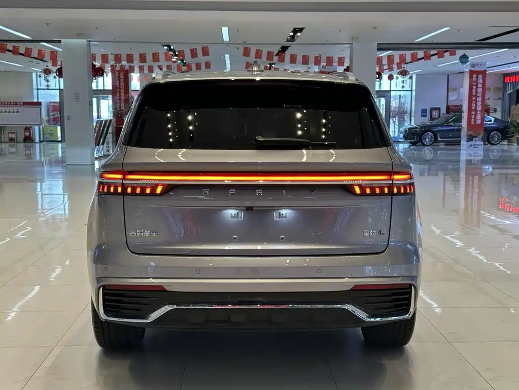 Geely Xingyue L — фото 8